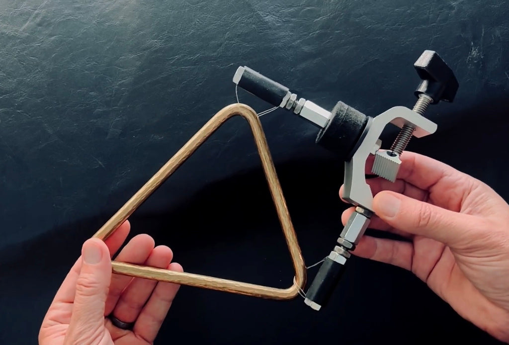 attachéPLUS triangle clip