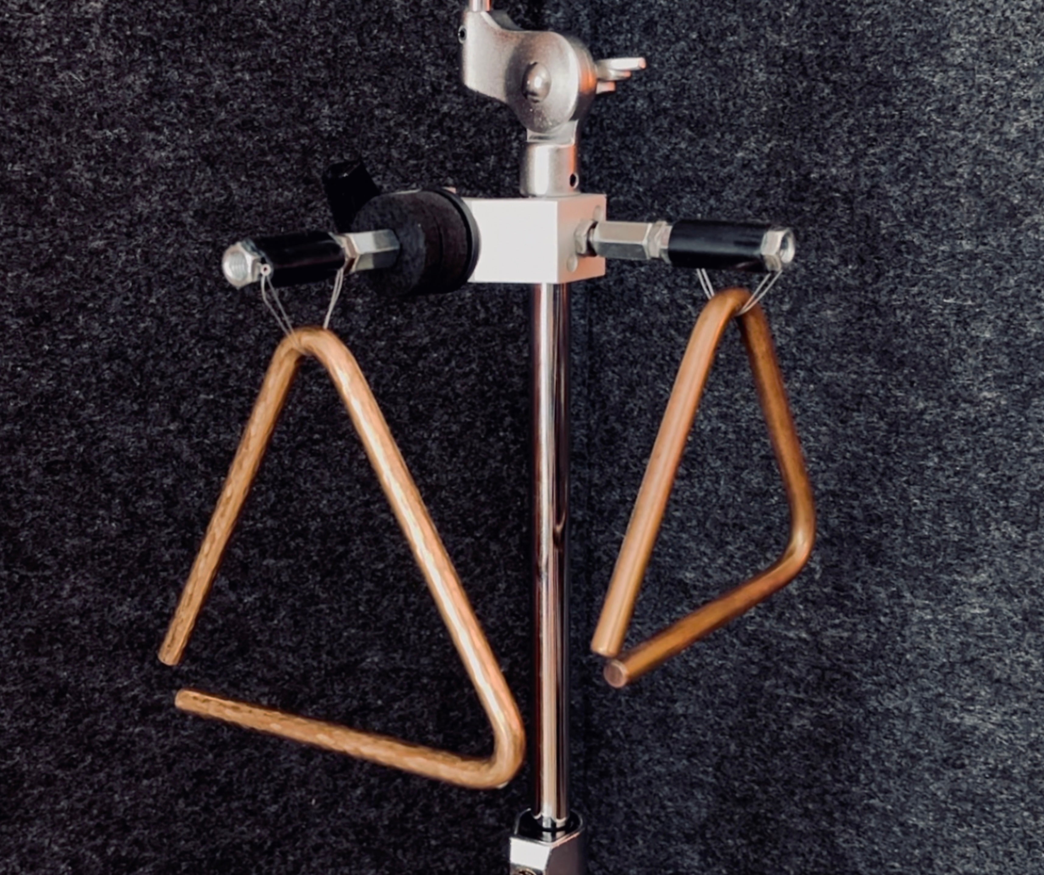 attachéPLUS triangle clip